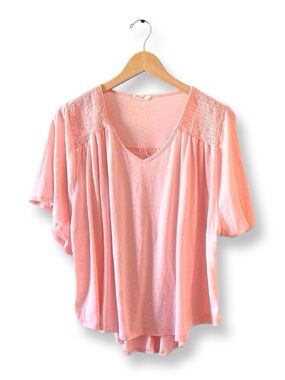 Easel Smocked Yoke Oversized Flutter Top Womens Medium Blush Pink Boho V Neck